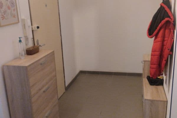 Pronájem bytu 2+1 54 m², Jesenická, Hlavní město Praha Pronájem bytu 2+1 54 m², Jesenická, Hlavní město Praha