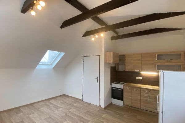 Pronájem bytu 1+kk 33 m², Nádražní, Líbeznice Pronájem bytu 1+kk 33 m², Nádražní, Líbeznice