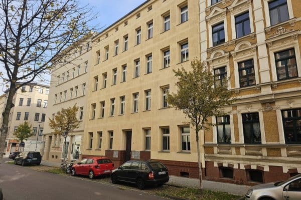 Pronájem bytu 3+1 81 m², Thomasiusstraße 7, Halle, Sasko-Anhaltsko Pronájem bytu 3+1 81 m², Thomasiusstraße 7, Halle, Sasko-Anhaltsko