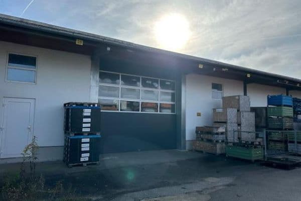 Pronájem nebytového prostoru 580 m², Plattling Pronájem nebytového prostoru 580 m², Plattling