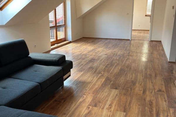 Pronájem bytu 3+1 120 m², Havlíčkovo nám., Kladno Pronájem bytu 3+1 120 m², Havlíčkovo nám., Kladno