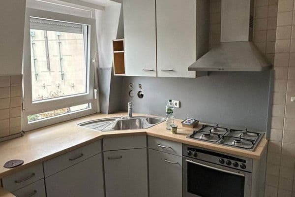 Pronájem bytu 2+1 68 m², Hedwig-Dransfeld-Str. 14, Frankfurt Pronájem bytu 2+1 68 m², Hedwig-Dransfeld-Str. 14, Frankfurt