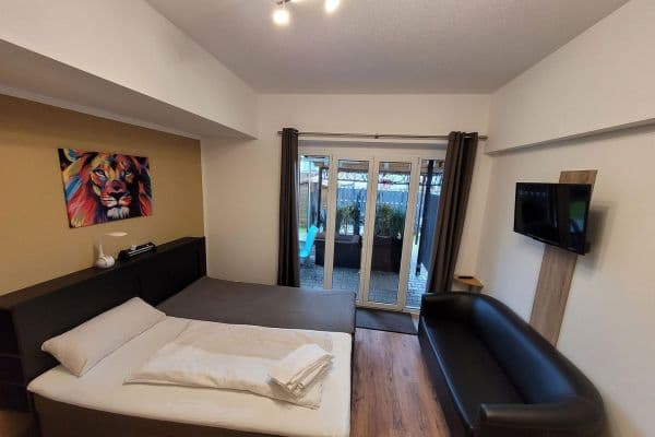 Pronájem bytu 1+1 25 m², Baldhamer Straße 72, Vaterstetten, Bavorsko Pronájem bytu 1+1 25 m², Baldhamer Straße 72, Vaterstetten, Bavorsko