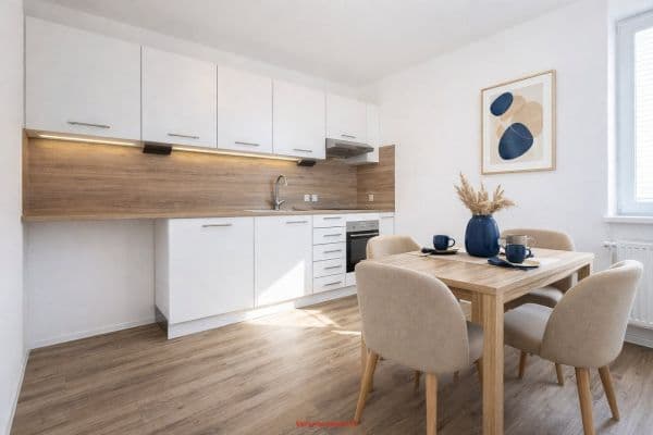 Pronájem bytu 3+1 71 m², Československé armády, Frýdek-Místek Pronájem bytu 3+1 71 m², Československé armády, Frýdek-Místek