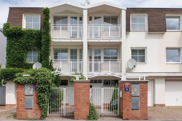 Pronájem bytu 3+1 18 m², K Zahrádkám, Praha Pronájem bytu 3+1 18 m², K Zahrádkám, Praha