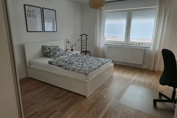 Pronájem bytu 1+1 22 m², Moltkestraße 18, Nürnberg Pronájem bytu 1+1 22 m², Moltkestraße 18, Nürnberg