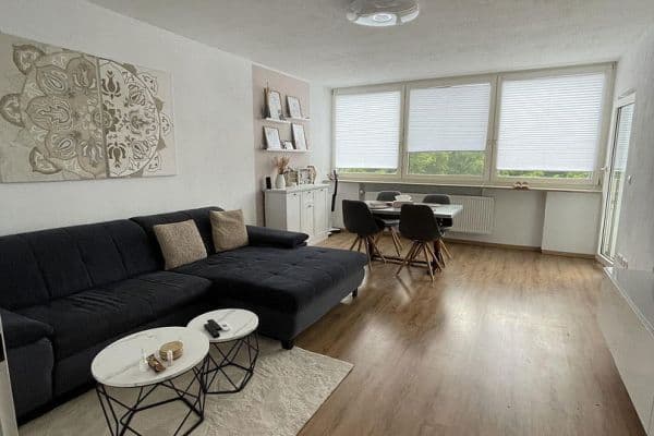 Prodej bytu 3+1 75 m², Zirndorf Prodej bytu 3+1 75 m², Zirndorf