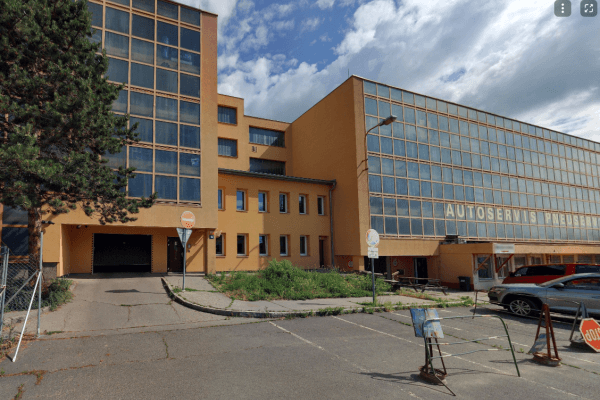 Pronájem garáže 18 m², Lovosická, Praha Pronájem garáže 18 m², Lovosická, Praha