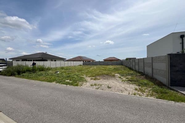 Prodej pozemku 624 m², Miloslavov, Bratislavský kraj Prodej pozemku 624 m², Miloslavov, Bratislavský kraj