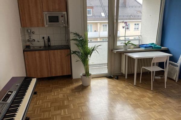 Pronájem bytu 1+1 31 m², Augustenstraße 73, München-Maxvorstadt, Bavorsko Pronájem bytu 1+1 31 m², Augustenstraße 73, München-Maxvorstadt, Bavorsko