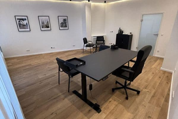 Pronájem nebytového prostoru 80 m², Rösrather Straße, Köln, Severní Porýní-Vestfálsko Pronájem nebytového prostoru 80 m², Rösrather Straße, Köln, Severní Porýní-Vestfálsko