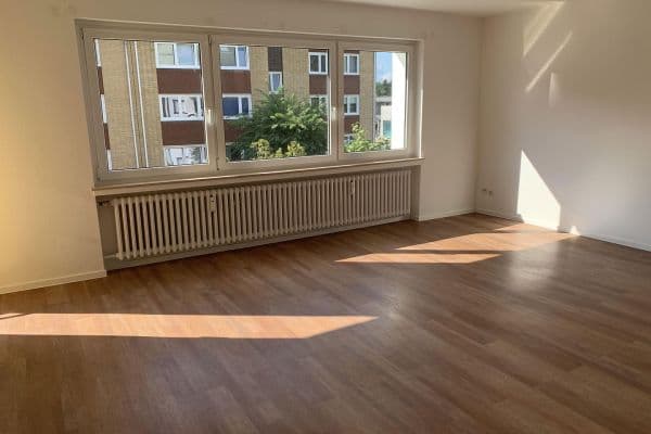 Pronájem bytu 3+1 88 m², Landrat-von-Ostmann-Str. 9, Osnabrück Pronájem bytu 3+1 88 m², Landrat-von-Ostmann-Str. 9, Osnabrück