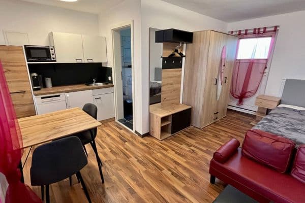 Pronájem bytu 1+1 25 m², Frankfurt Pronájem bytu 1+1 25 m², Frankfurt