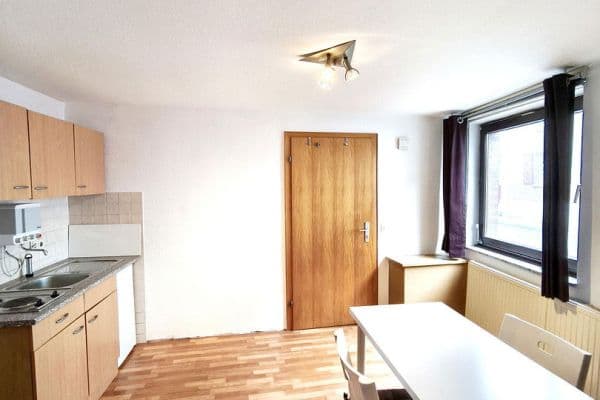 Pronájem bytu 1+1 40 m², Steinstr. 4, Jülich, Severní Porýní-Vestfálsko Pronájem bytu 1+1 40 m², Steinstr. 4, Jülich, Severní Porýní-Vestfálsko