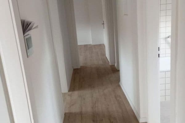 Pronájem bytu 3+1 69 m², Pforzheim Pronájem bytu 3+1 69 m², Pforzheim
