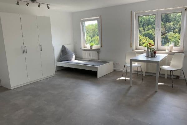 Pronájem bytu 1+1 30 m², Stuttgart-Möhringen Pronájem bytu 1+1 30 m², Stuttgart-Möhringen