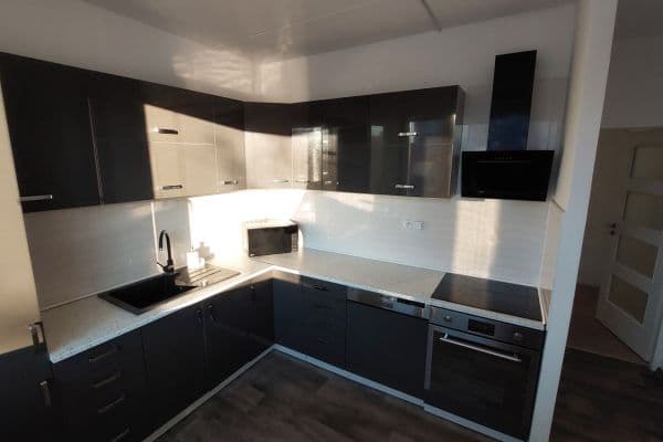 Pronájem bytu 2+1 63 m², Vikova, Slaný Pronájem bytu 2+1 63 m², Vikova, Slaný