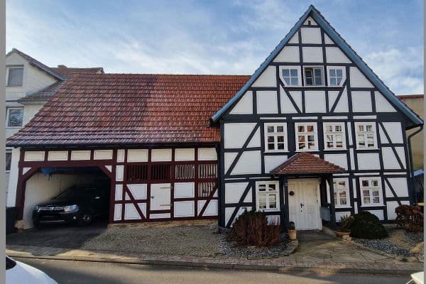 Prodej domu 260 m², pozemek 330 m², Immenhausen Prodej domu 260 m², pozemek 330 m², Immenhausen