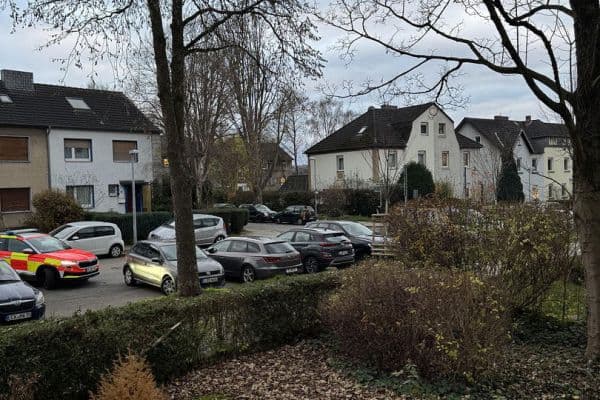 Pronájem bytu 3+1 68 m², Am Krausen Bäumchen 43, Essen, Severní Porýní-Vestfálsko Pronájem bytu 3+1 68 m², Am Krausen Bäumchen 43, Essen, Severní Porýní-Vestfálsko