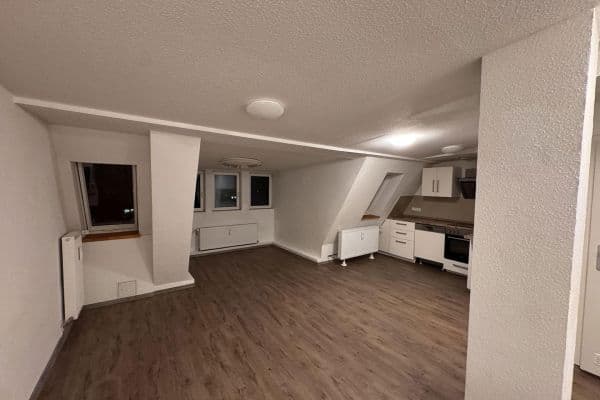 Pronájem bytu 2+1 44 m², Schlehenkamp 8, Kiel, Šlesvicko-Holštýnsko Pronájem bytu 2+1 44 m², Schlehenkamp 8, Kiel, Šlesvicko-Holštýnsko