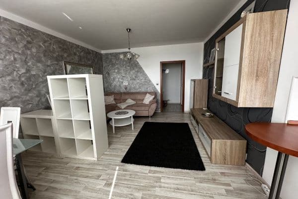 Pronájem bytu 3+1 73 m², Emy Destinnové, Havířov Pronájem bytu 3+1 73 m², Emy Destinnové, Havířov