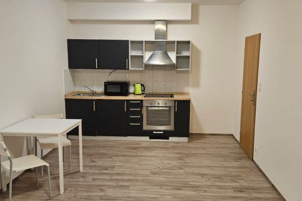 Pronájem bytu 2+kk 48 m², Pod Harfou, Praha Pronájem bytu 2+kk 48 m², Pod Harfou, Praha