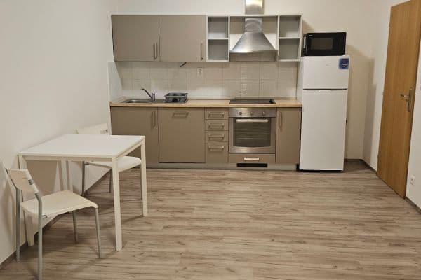 Pronájem bytu 2+kk 48 m², Pod Harfou, Praha Pronájem bytu 2+kk 48 m², Pod Harfou, Praha