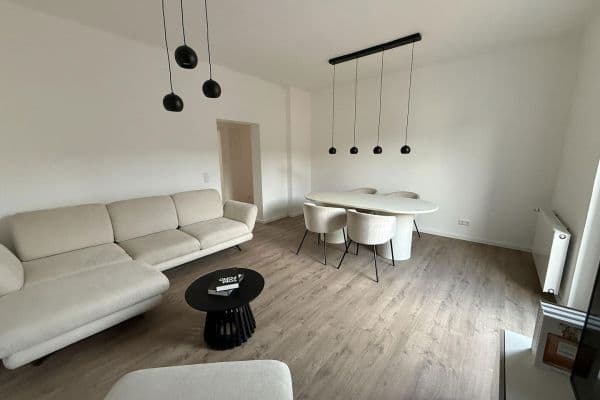 Pronájem bytu 3+1 75 m², Cecilienstraße 32, Troisdorf Pronájem bytu 3+1 75 m², Cecilienstraße 32, Troisdorf