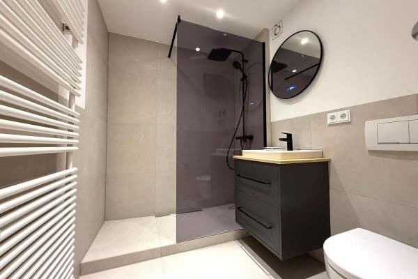 Pronájem bytu 1+1 32 m², Eintrachtstraße 10, München, Bavorsko Pronájem bytu 1+1 32 m², Eintrachtstraße 10, München, Bavorsko