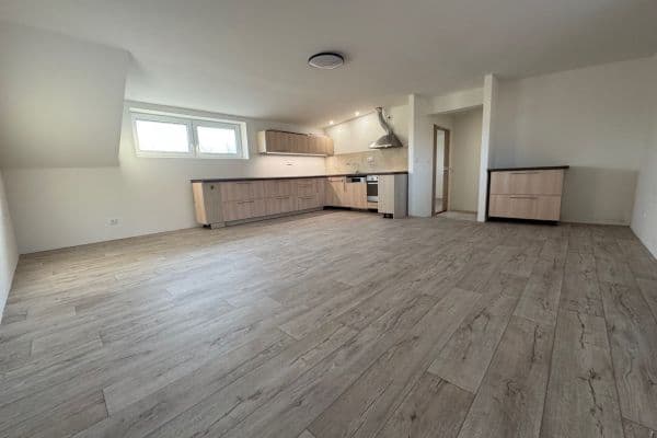Pronájem bytu 2+kk 55 m², Štenclova, Prachovice Pronájem bytu 2+kk 55 m², Štenclova, Prachovice