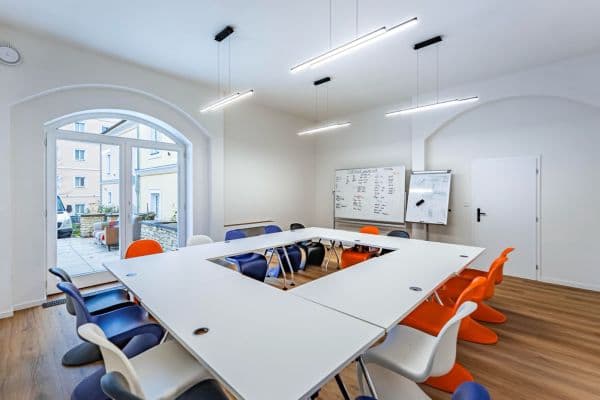 Pronájem kanceláře 60 m², Kotlaska, Hlavní město Praha Pronájem kanceláře 60 m², Kotlaska, Hlavní město Praha