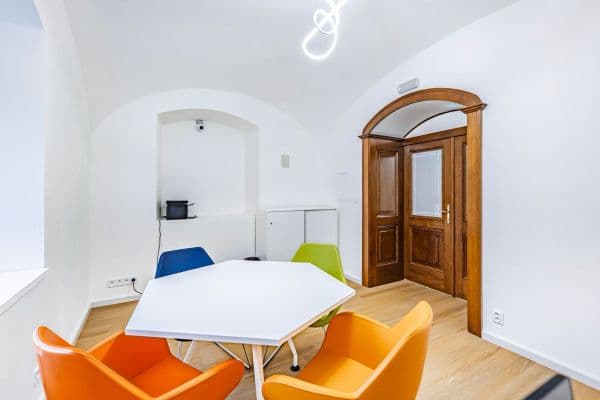 Pronájem kanceláře 60 m², Kotlaska, Hlavní město Praha Pronájem kanceláře 60 m², Kotlaska, Hlavní město Praha