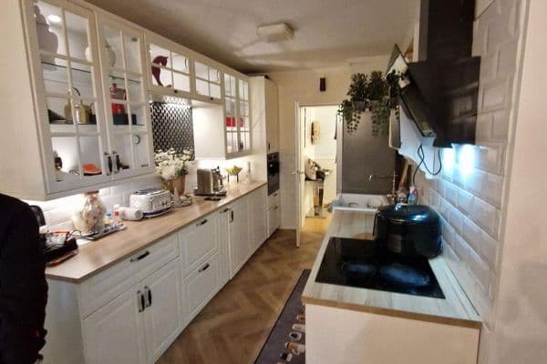 Prodej bytu 4+1 102 m², Lilienthalstraße 8, Augsburg, Bavorsko Prodej bytu 4+1 102 m², Lilienthalstraße 8, Augsburg, Bavorsko