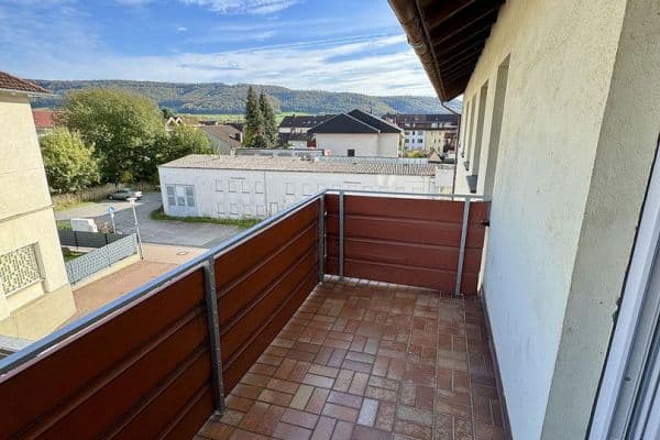 Pronájem bytu 3+1 87 m², Oesdorfer Straße 14, Bad Pyrmont Pronájem bytu 3+1 87 m², Oesdorfer Straße 14, Bad Pyrmont