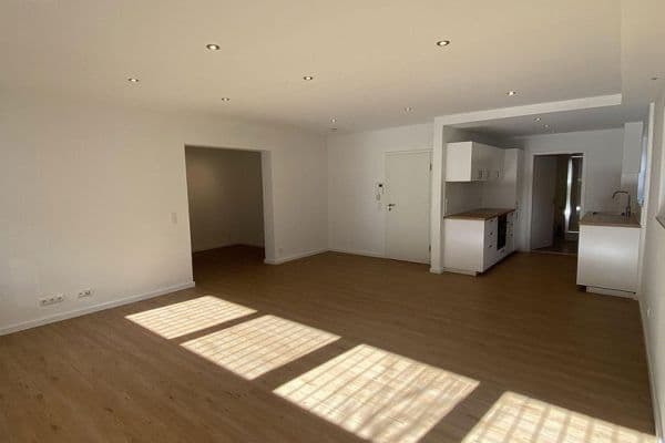 Pronájem bytu 2+1 73 m², Mannheim Pronájem bytu 2+1 73 m², Mannheim