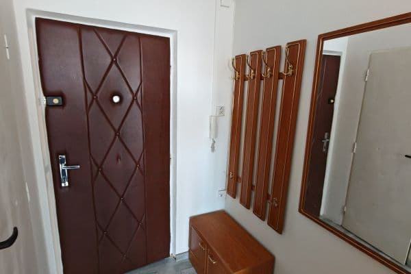 Pronájem bytu 1+kk 24 m², Jabloňová, Praha Pronájem bytu 1+kk 24 m², Jabloňová, Praha