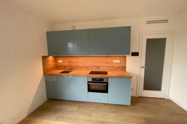 Pronájem bytu 1+kk 24 m², Hábova, Hlavní město Praha Pronájem bytu 1+kk 24 m², Hábova, Hlavní město Praha