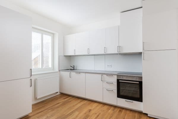 Pronájem bytu 2+kk 30 m², Plzeňská, Pronájem bytu 2+kk 30 m², Plzeňská,