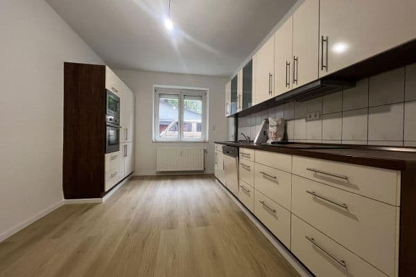 Pronájem bytu 2+1 55 m², Essen, Severní Porýní-Vestfálsko Pronájem bytu 2+1 55 m², Essen, Severní Porýní-Vestfálsko