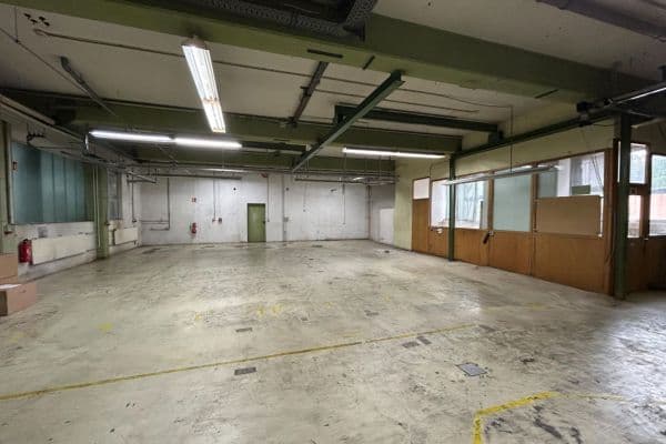 Pronájem nebytového prostoru 310 m², Maulbronn Pronájem nebytového prostoru 310 m², Maulbronn