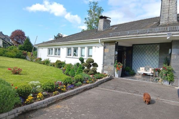 Prodej domu 431 m², pozemek 1.685 m², Bullay Prodej domu 431 m², pozemek 1.685 m², Bullay