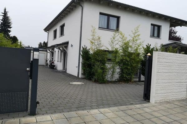 Pronájem domu 204 m², pozemek 350 m², Nürnberg Pronájem domu 204 m², pozemek 350 m², Nürnberg