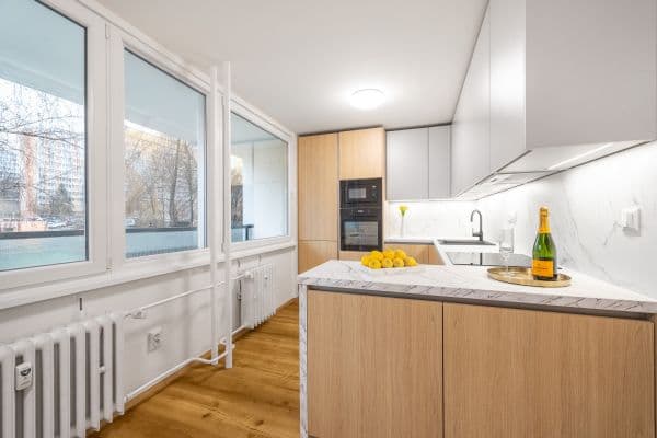 Prodej bytu 4+kk 87 m², Hurbanova, Hlavní město Praha Prodej bytu 4+kk 87 m², Hurbanova, Hlavní město Praha