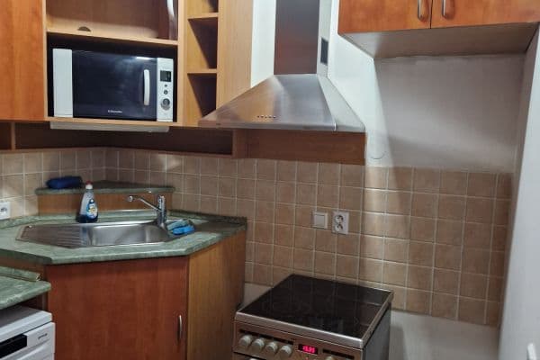 Pronájem bytu 2+kk 56 m², Pelušková, Praha Pronájem bytu 2+kk 56 m², Pelušková, Praha
