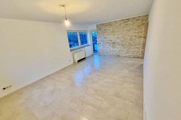 Pronájem bytu 4+1 91 m², Falkenhöhe 2, Gummersbach, Severní Porýní-Vestfálsko Pronájem bytu 4+1 91 m², Falkenhöhe 2, Gummersbach, Severní Porýní-Vestfálsko