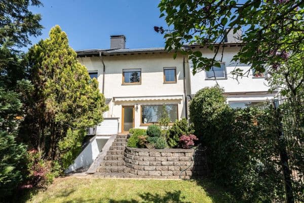 Pronájem domu 182 m², pozemek 257 m², Rodenbach Pronájem domu 182 m², pozemek 257 m², Rodenbach