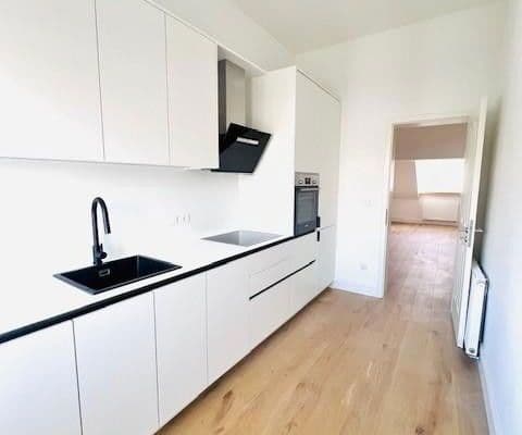 Pronájem bytu 2+1 53 m², Schwalbacher Straße 23, Frankfurt am Main, Hessen Pronájem bytu 2+1 53 m², Schwalbacher Straße 23, Frankfurt am Main, Hessen