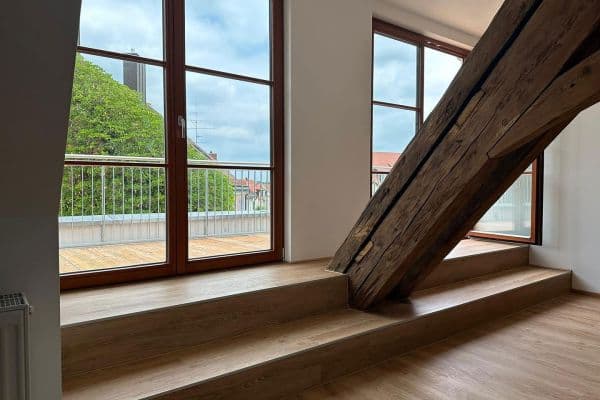 Pronájem bytu 4+1 146 m², Marktplatz 3+4, Markt Indersdorf, Bavorsko Pronájem bytu 4+1 146 m², Marktplatz 3+4, Markt Indersdorf, Bavorsko