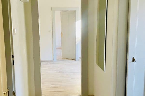 Prodej bytu 2+kk 50 m², Na Rokytce, Praha, Praha Prodej bytu 2+kk 50 m², Na Rokytce, Praha, Praha