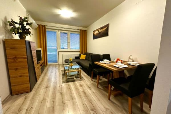 Pronájem bytu 2+1 53 m², Údernícka, Bratislava Pronájem bytu 2+1 53 m², Údernícka, Bratislava